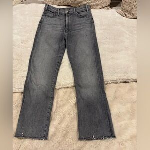 MOTHER The Hustler Ankle Fray Jeans in Gray